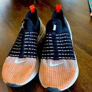 Nike Phantom run shoes